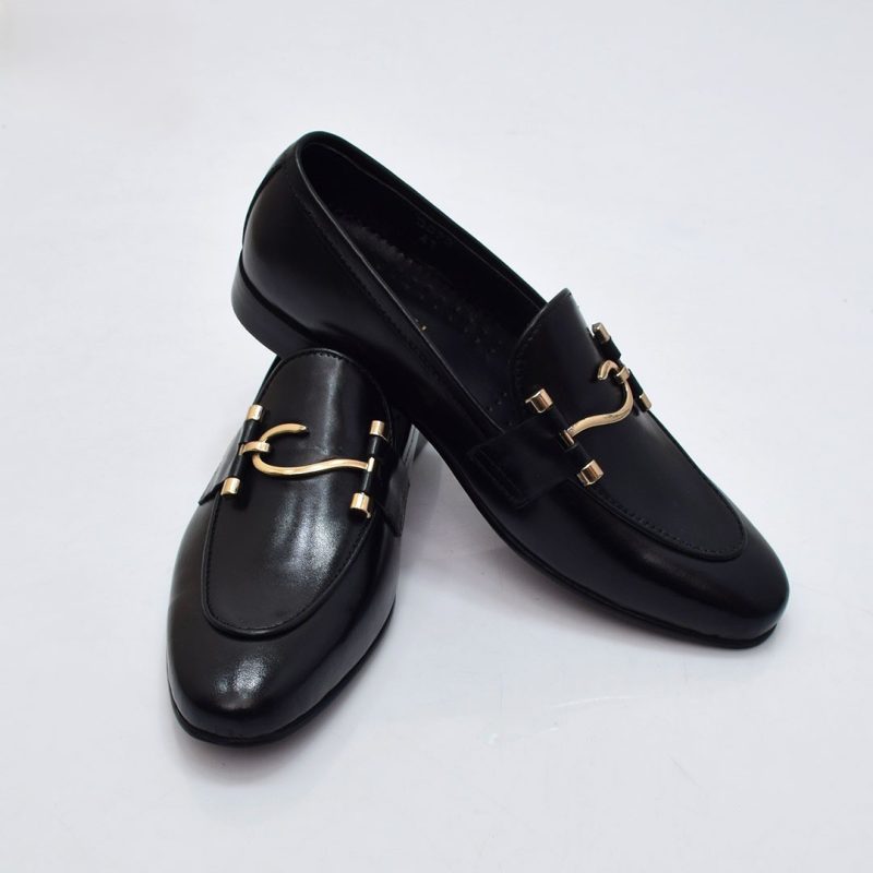 S-BUCKLE BLACK LEATHER SHOES